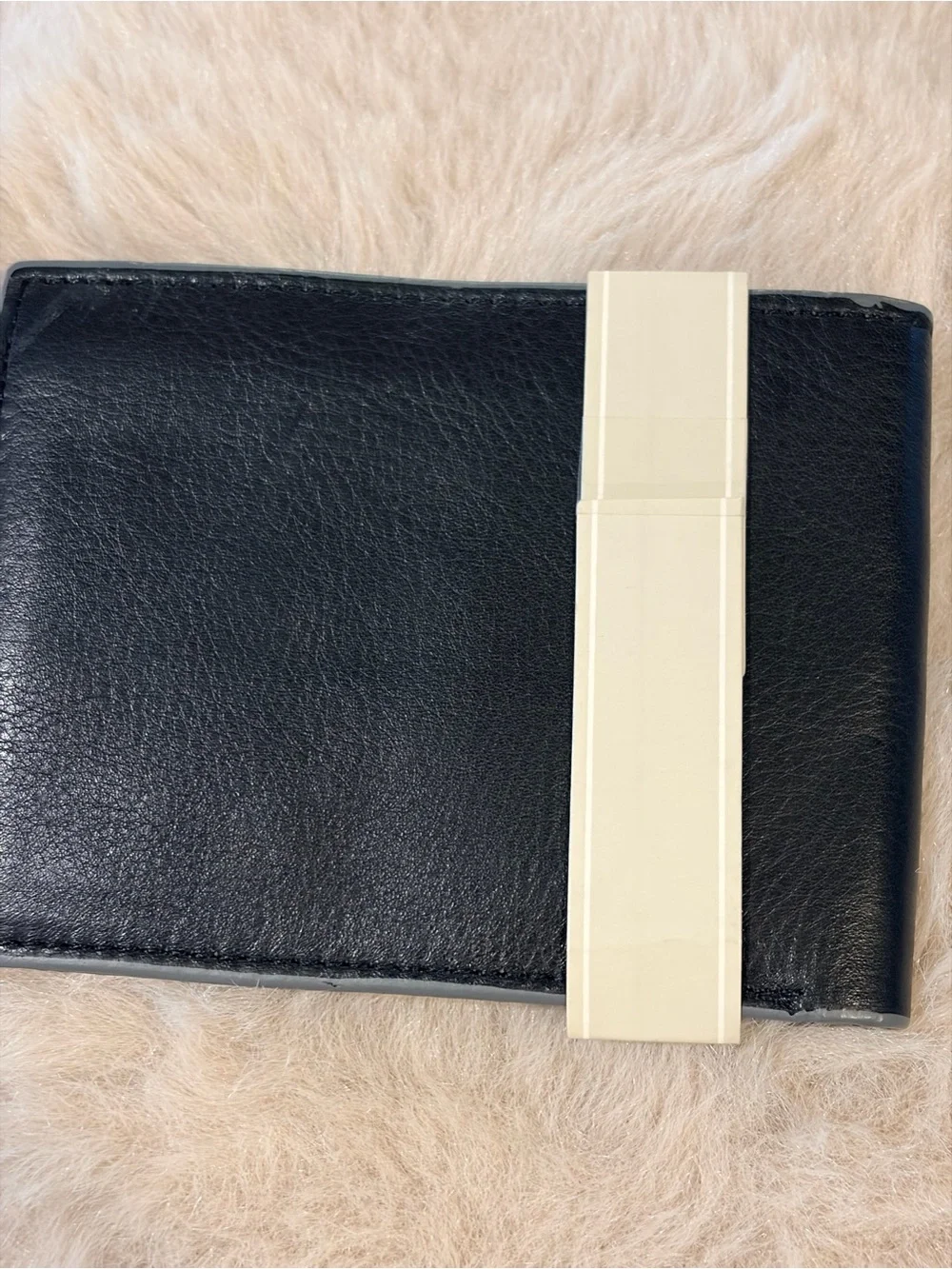 Kenneth Cole Reaction Black Leather Slim Bi-Fold Wallet
